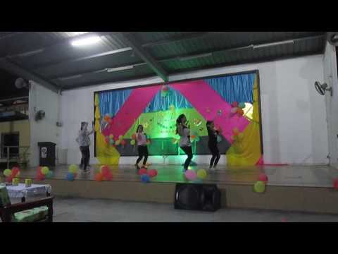 4 minute Hate + crazy + hyuna roll deep ( YG CREW )