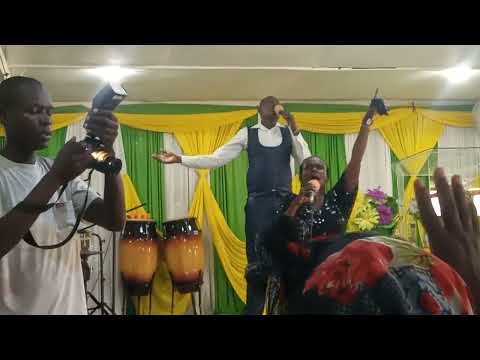 NACHOTAKA - Emma Omonge (Asia Njoki Live Performance in Malindi) #God #Gospel