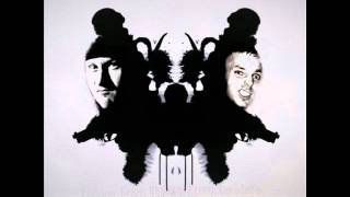 Wardie Burns &amp; Wee D - Blink Of An Eye ft Werd SOS