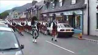 preview picture of video 'Bagpipes in Newtonmore'