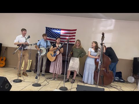Boy Who Wouldn't Hoe Corn - Cotton Pickin Kids - Live performance 8/26/2023 Bluegrass in the Ridge