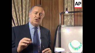 FRANCE: PARIS: CARTIER JEWELLERY EXHIBITION BEGINS WORLD TOUR