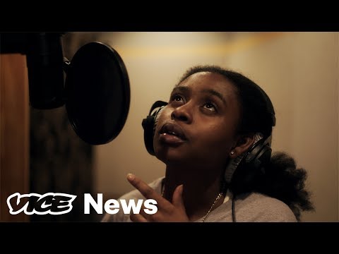 This Producer Turned Down A Major Label To Record On Her Own | Creative Cash Ep. 4