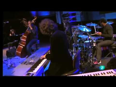 Stanley Clarke Band feat Hiromi - Heineken Jazzaldia 2010
