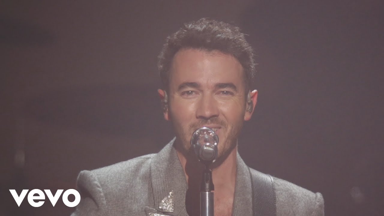Kevin Jonas - Changing (Live Greetings From Your Hometown Tour) - YouTube