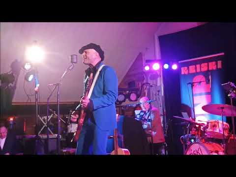 Dimitri Keiski & PNP - Sillä lailla pallo pomppii