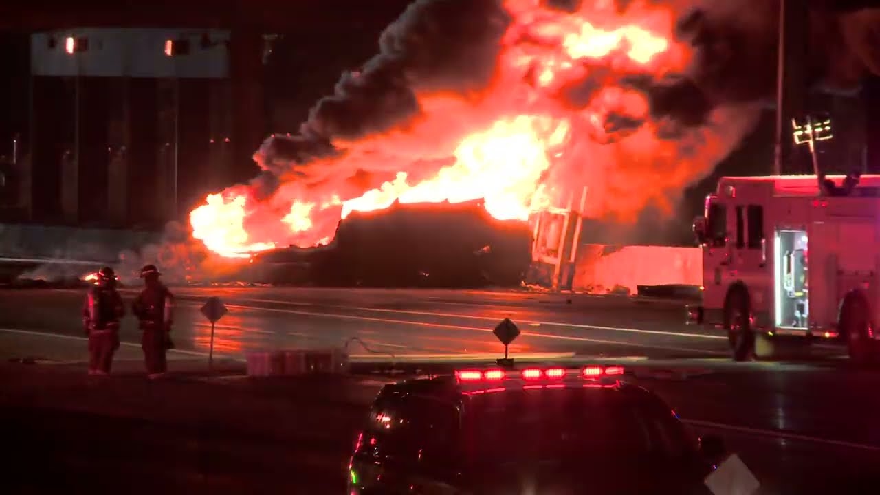 JUN/20/2023 - PICKERING - HIGHWAY 401 / BROCK - TANKER CRASH / FIRE / EXPLOSION