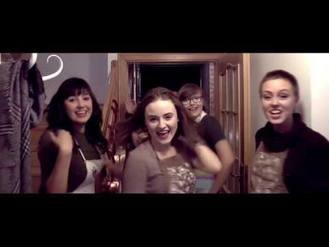 Die Schola - Jingle bells (cover Michael Bublé feat. The Puppini Sisters)