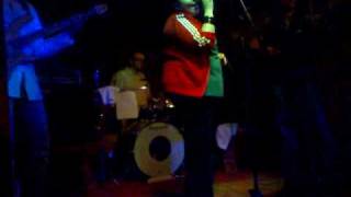 Groovy Cakes - Mercy