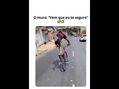 Caiu mas passa bem kkkk #memes #10mil #humor #comedia #shorts