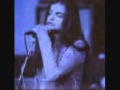 Mazzy Star - I'm Sailin' Live+Hope's Tantrum ,Toronto.She Swears & Abruptly Sails off Stage