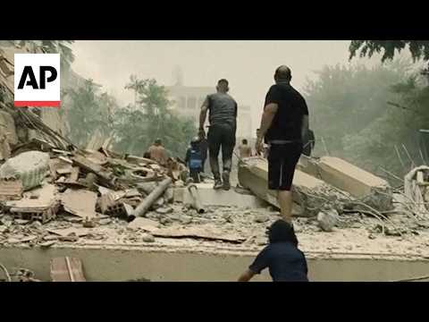 Video shows panic in immediate aftermath of double earthquake in Venezuela's capital Caracas