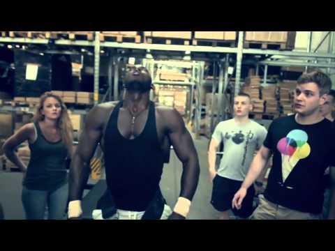 Calisthenics - Power-lifter VS Street Workout!