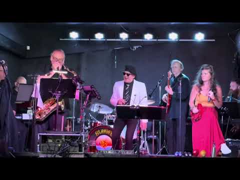 Fred Bergman of SWL blowing a mean harp solo on a Boneshakers blues version of Cold Sweat!!