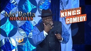 Cedric The Entertainer &quot;Cigarette Smokers&quot; Kings of Comedy