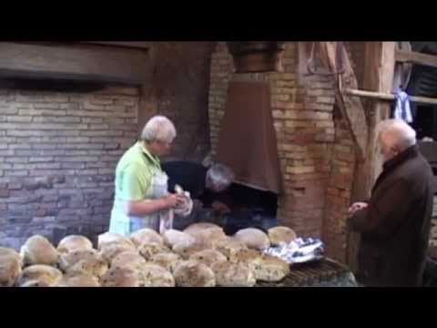 Brotbacken auf dem Greiwe-Hof von 1884