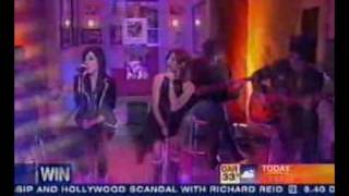 the veronicas leave me alone live performance acostic