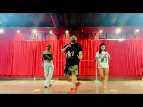 Lyrik Cruz / Latin Fusion Class