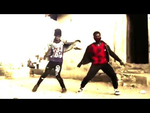 AUNTY RAYZOR - Kuku Corona