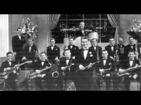 Back Bay Shuffle - Artie Shaw & His Orchestra - Montgomery Ward M-7524-B