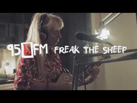 Live and Direct: Sandra Bell - Division Street