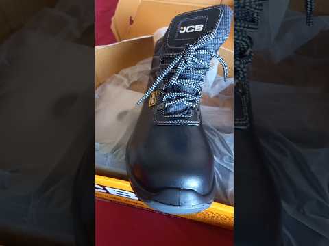 JCB EXCAVATOR SAFETY SHOES