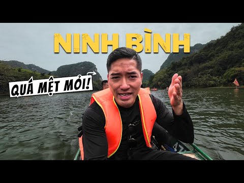 🇻🇳 Crazy Crowd PUSHED Me in Ninh Binh