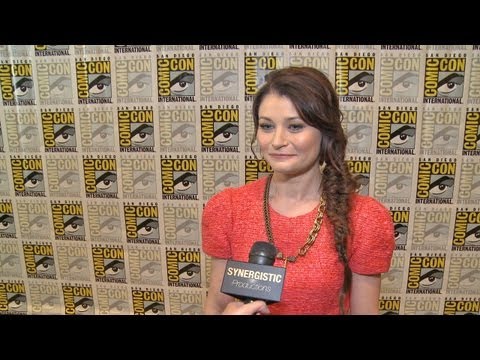 Emilie de Ravin - Why Belle Loves Gold - Once Upon a Time S3