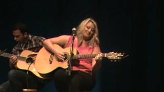 Karyn Rochelle sings "Cowboys are My Weakness" at Country Music Hall of Fame