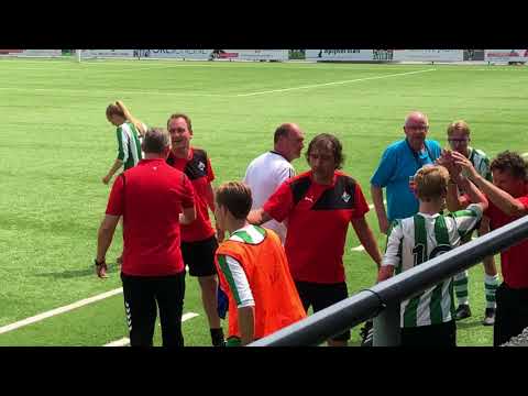 SC Genemuiden JO17-1 wint van Emmen