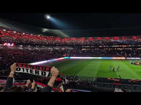 Feyenoord - Aston Villa - Feyenoord club song before the match