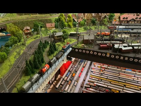 Mein Schattenbahnhof, ein Zugspeicher aus Holzlatten, Modelleisenbahn