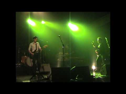 Broken Glass Heroes - I Don't Deserve This Feeling (live @ CC Mechelen 2011)