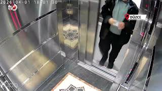 Asansöre Tuvaletini Yapan Kuryeye Asansörü Temizlettiler