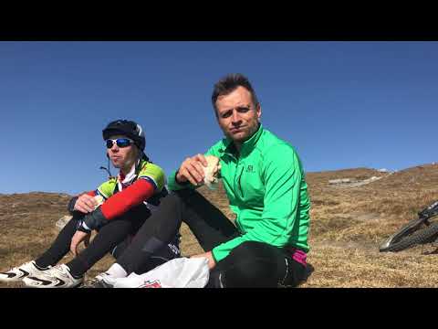 Pauza de masa pe traseul Piatra Arsa- Vf. Omu