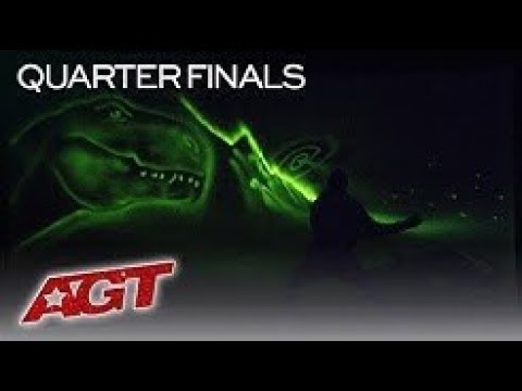 Alex Dowis: Artist Creates The HISTORY Of The World In 2 Minutes! | America's Got Talent 2019