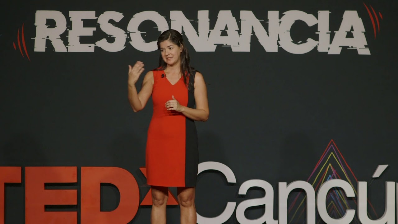 ¿Cuál es el antónimo de corrupción | Cynthia Dehesa Guzmán | TEDxCancún