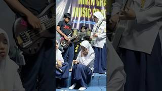 Download lagu Hysteria Muse Band Cover #hysteria #muse #bandcover #bandanak mp3 Download lagu Hysteria Muse Band Cover #hysteria #muse #bandcover #bandanak mp3