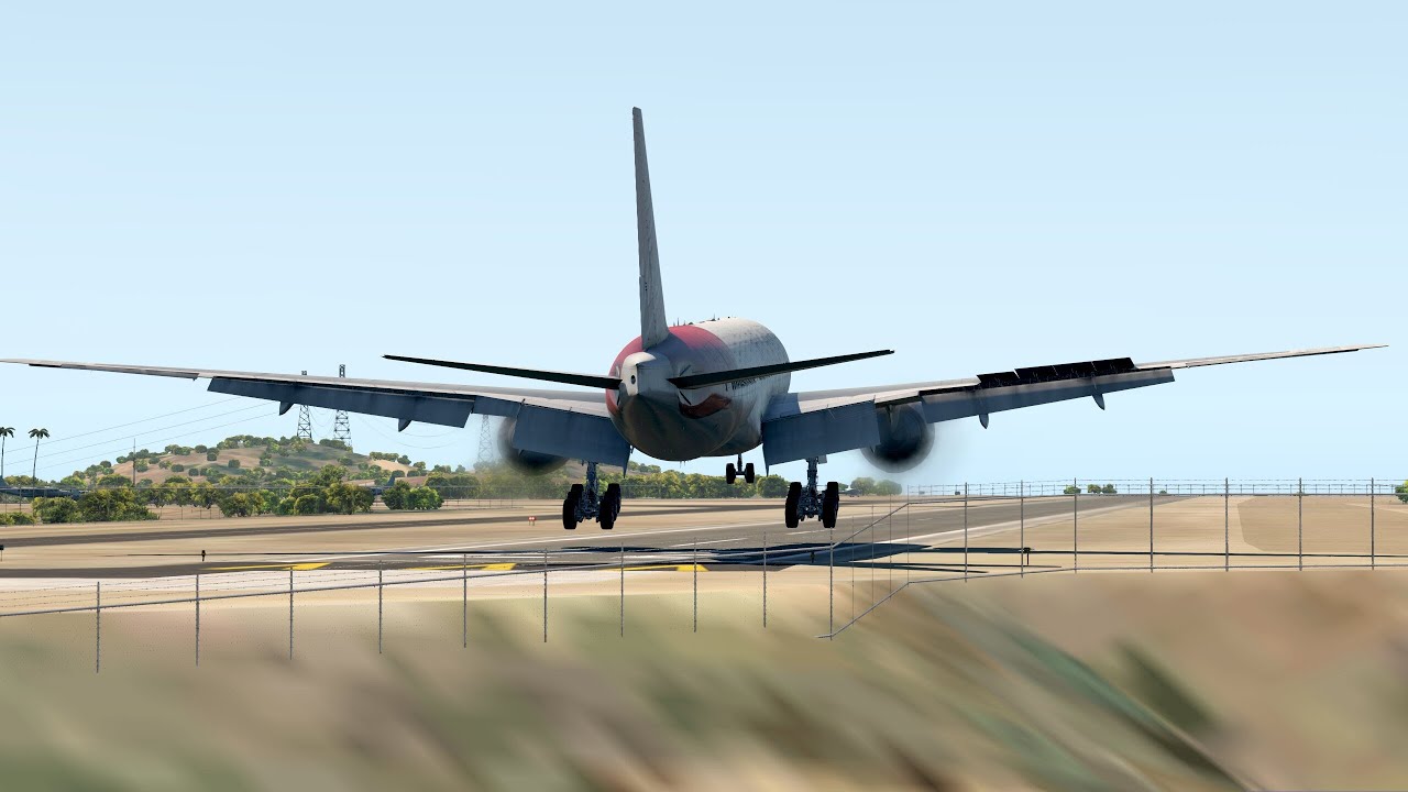 Big Planes At Catalina Airport
