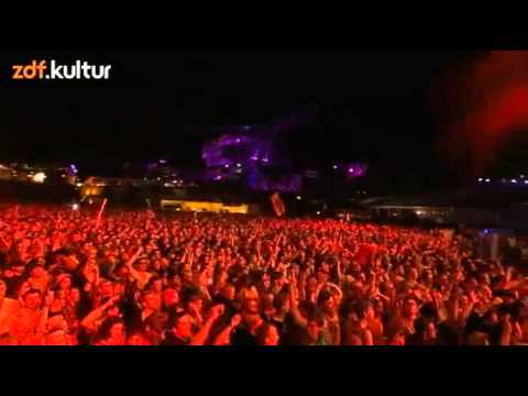 Robyn - 03 - Hang With Me (MELT! 2011)