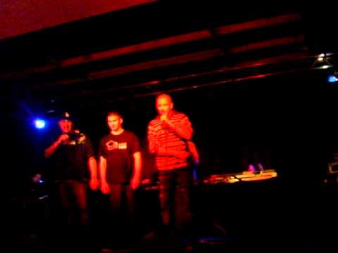 "Open Mic Castres - Rhedji Pekenyto Likenzo"..........(ils ont dit)