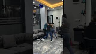 Download lagu Mas porque que os barbeiros são assim mp3