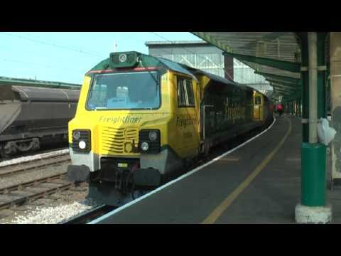 70004, 66601 & 92017 at Carlisle    29/04/11