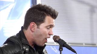 Live On Sunset - Andy Grammer Performs &#39;Ladies&#39; Acoustic Performance