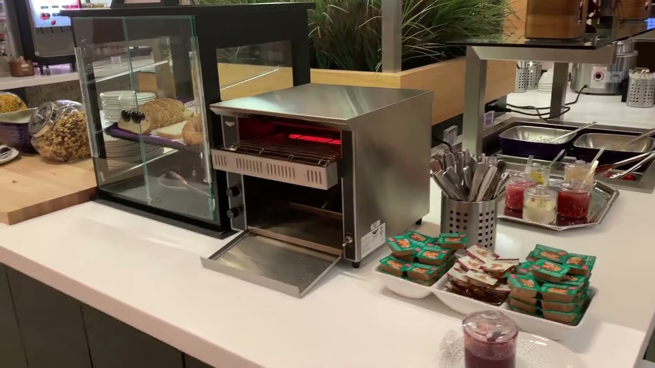 Play Aircus Lounge (E-Wing)