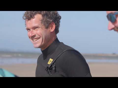 Tourisme Bretagne - Découvrir le Kitesurf avec Etienne Lhote (épisode #1)