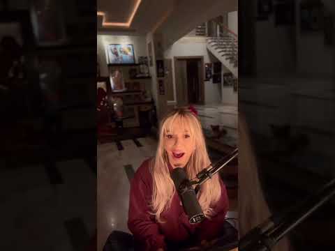 Doda - Dom nad wodą z czerwonym dywanem z trawy #pezet #doda #domnadwoda #dom #shorts