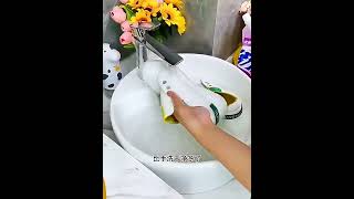 Kartáč na boty s dávkovačem – zelený