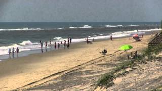 preview picture of video 'Beach Report - 5.31.12 - Waves, NC'