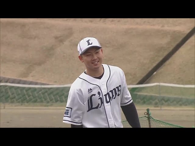 【春季キャンプ】ライオンズ・ドラ3ルーキー古賀悠斗が守備練習!! 2022年2月1日 埼玉西武ライオンズ